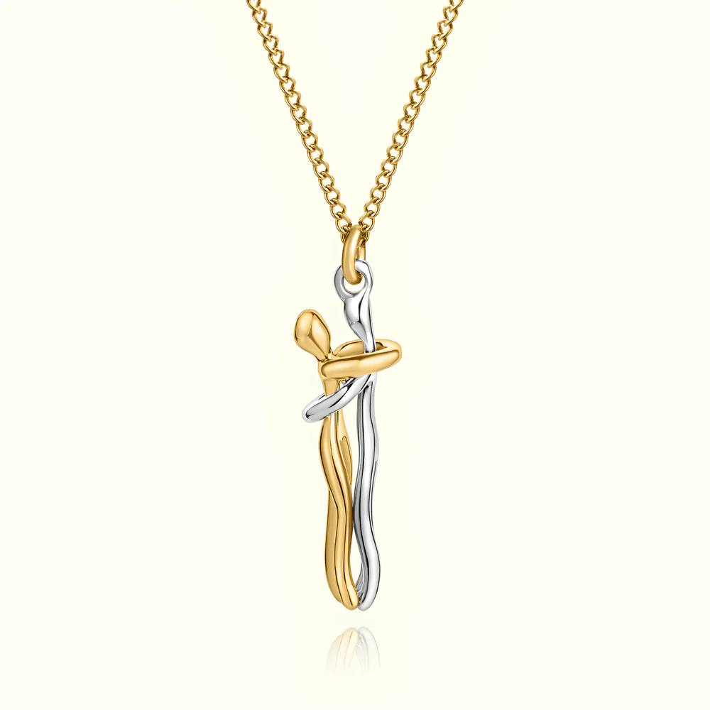 Collar con Colgante de Abrazo Bicolor – Símbolo de Amor y Unidad